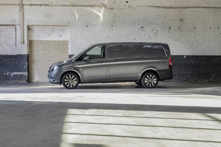  Mercedes-Benz Vito Panel Van 2020 года  (WW) (фото 3 из 42)